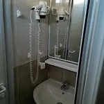 מלון Astoria פסארו