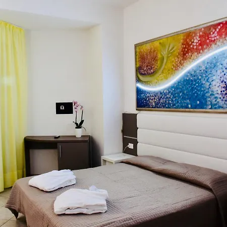 Astoria מלון 3*